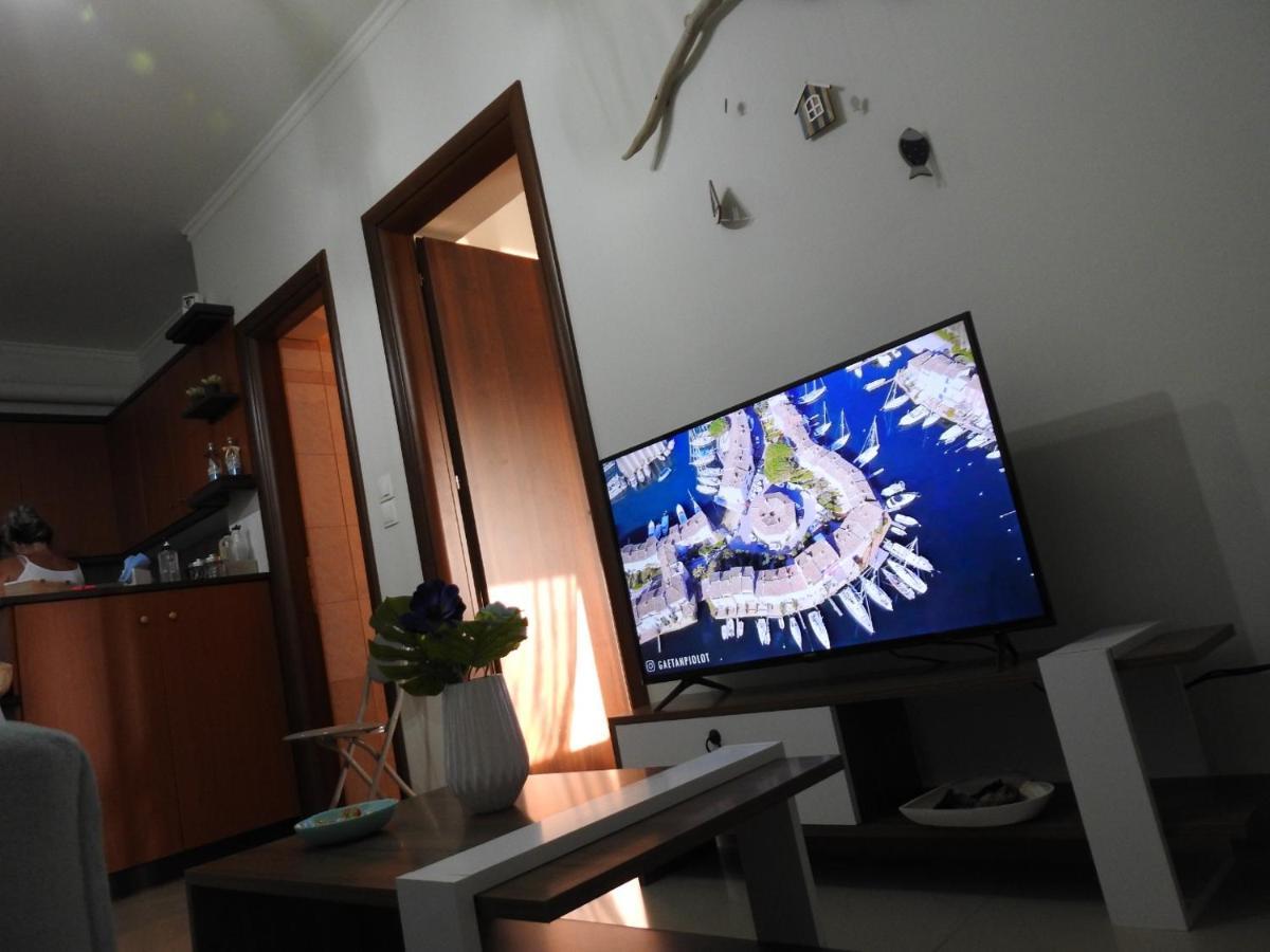 F.K Room 2 Aigio Bagian luar foto