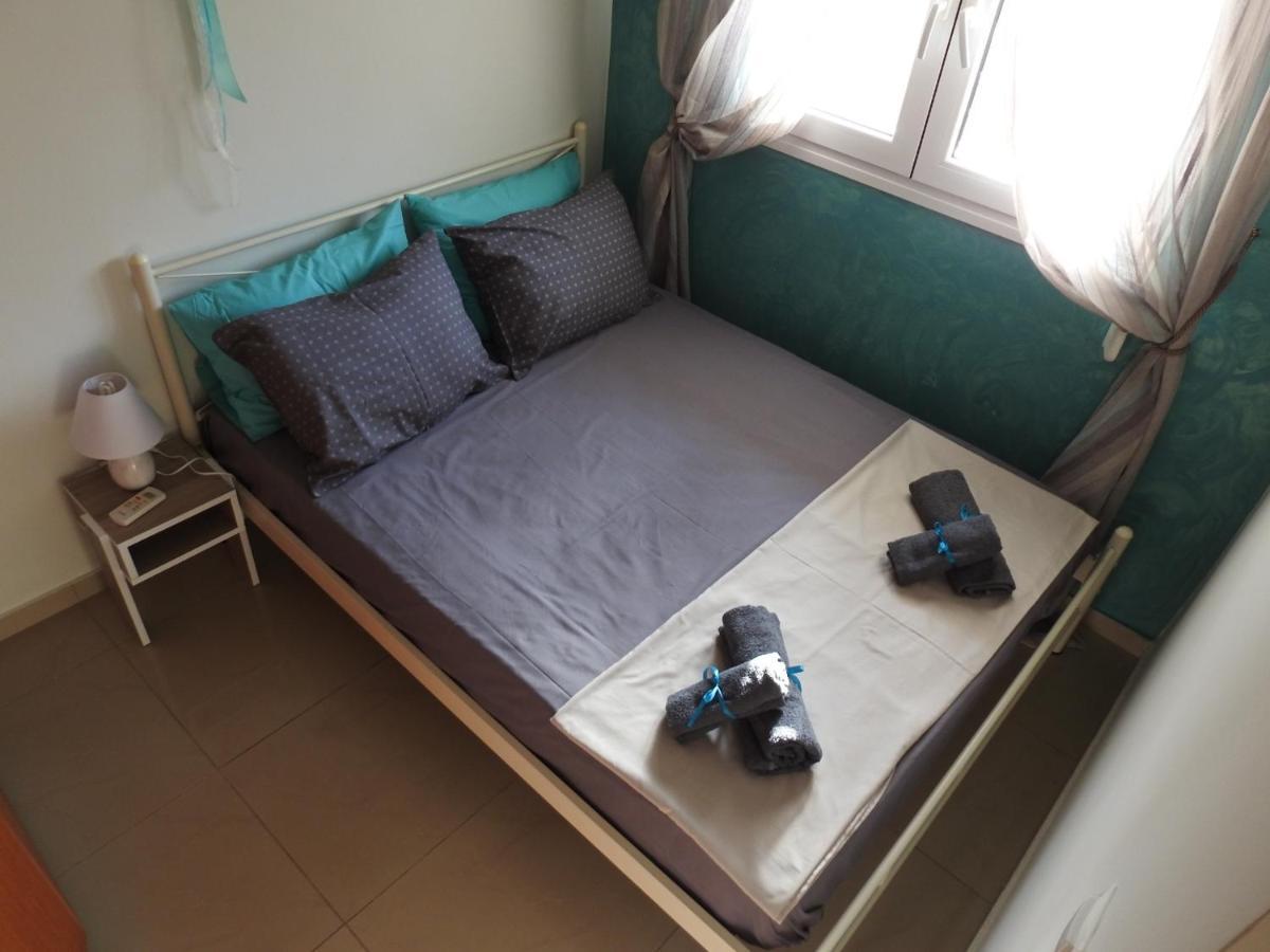F.K Room 2 Aigio Bagian luar foto